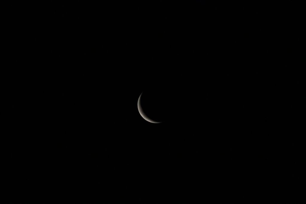 Croissant lunaire annonçant le début du mois de Ramadan